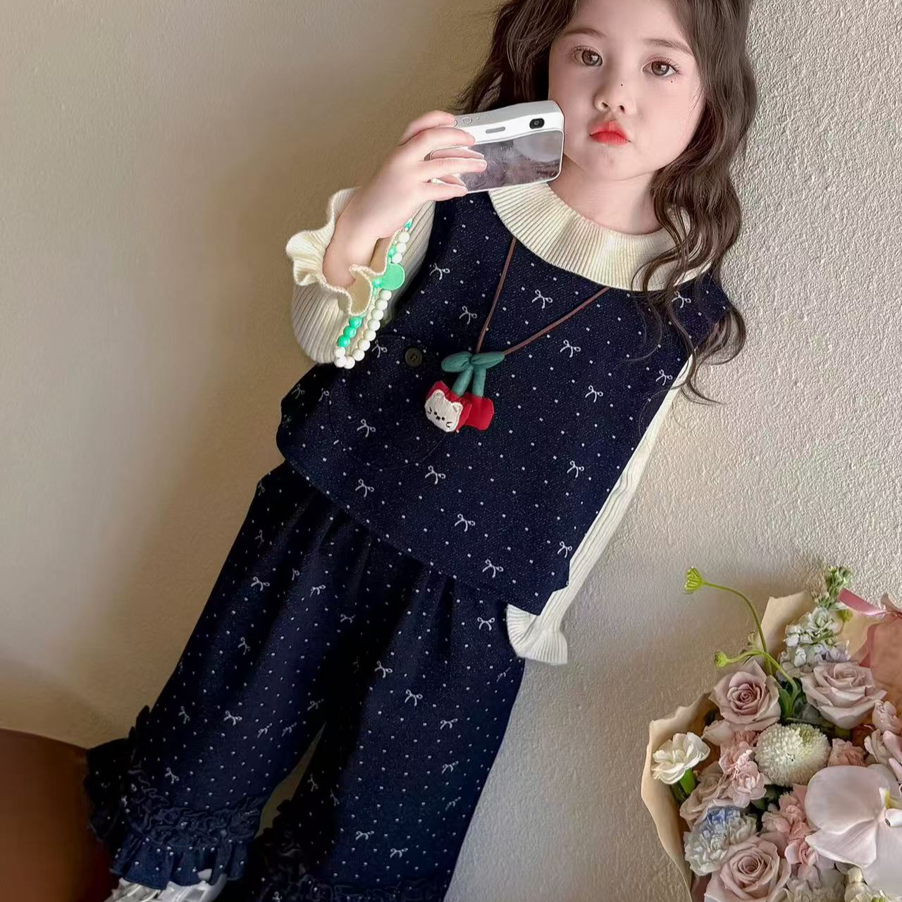 女童套装秋季2025新款儿童洋气时髦秋装女宝宝韩版打底毛衣三件套