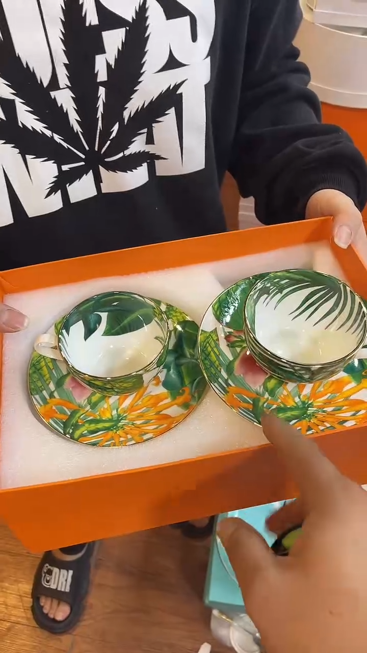 杯鸿辉家品牌瓷器，京东包邮！