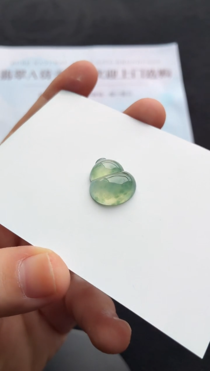 未镶嵌裸石翡翠买断价葫芦3号一刀切  多样性发1