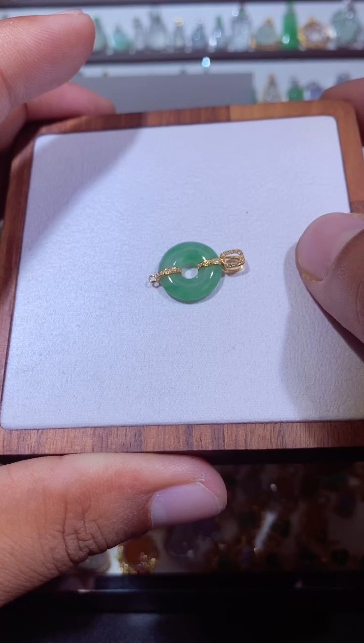 吊坠(不含链)18K金镶嵌翡翠`11```1111