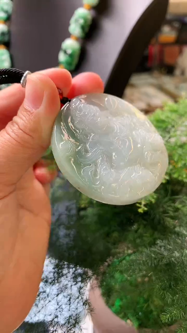 【闪购商品】翡翠颈饰未镶嵌挂件