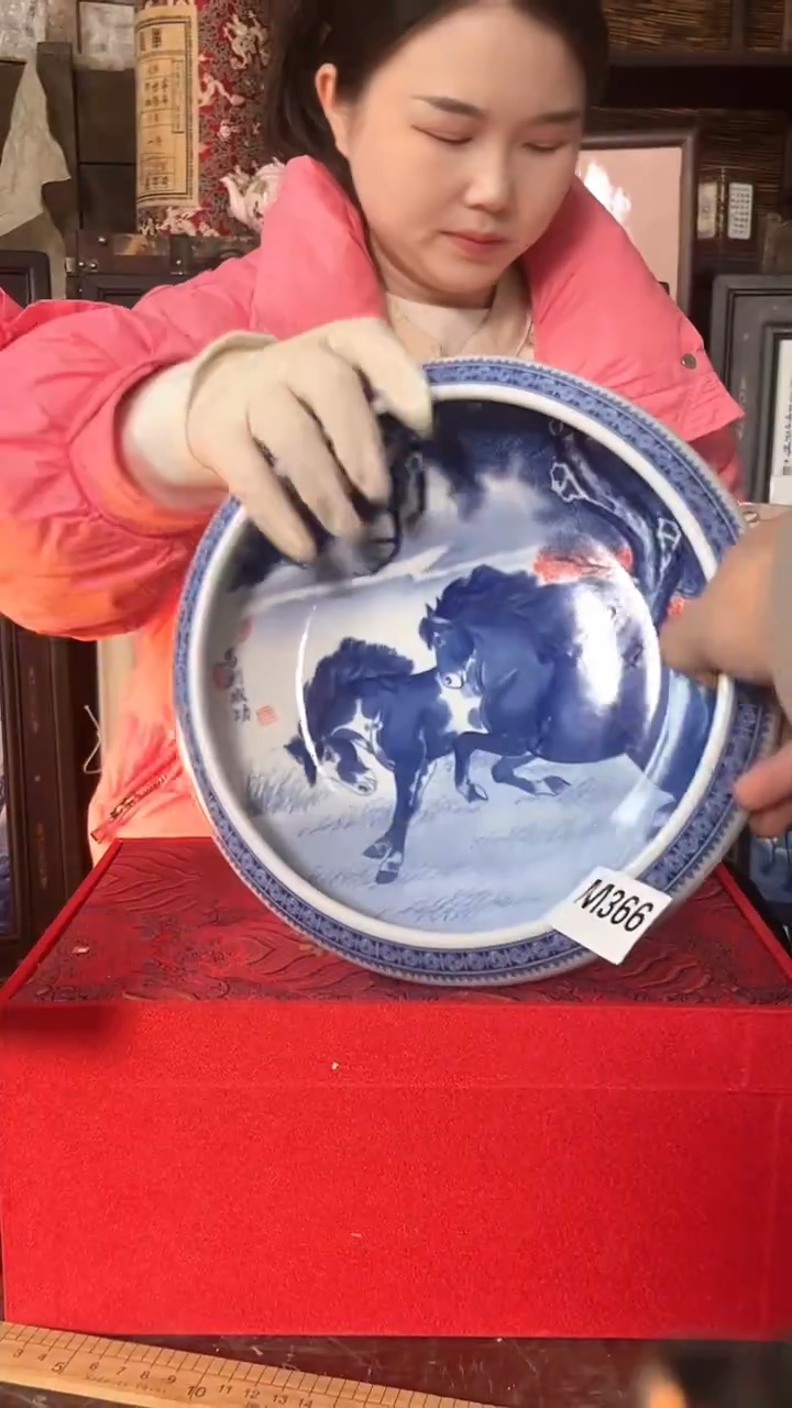 陶景德镇陶瓷摆件M366