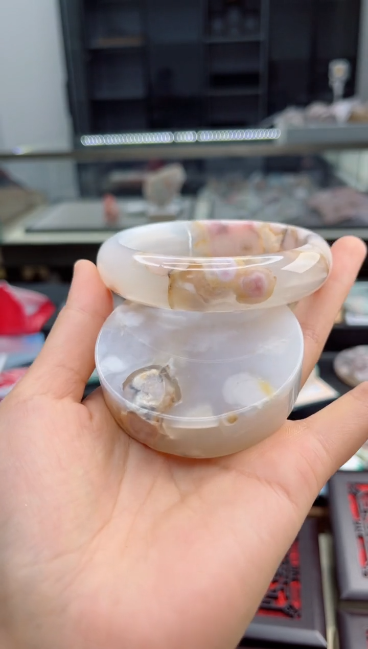 石英质玉手镯未镶嵌64圈口（赠送镯心）6451373