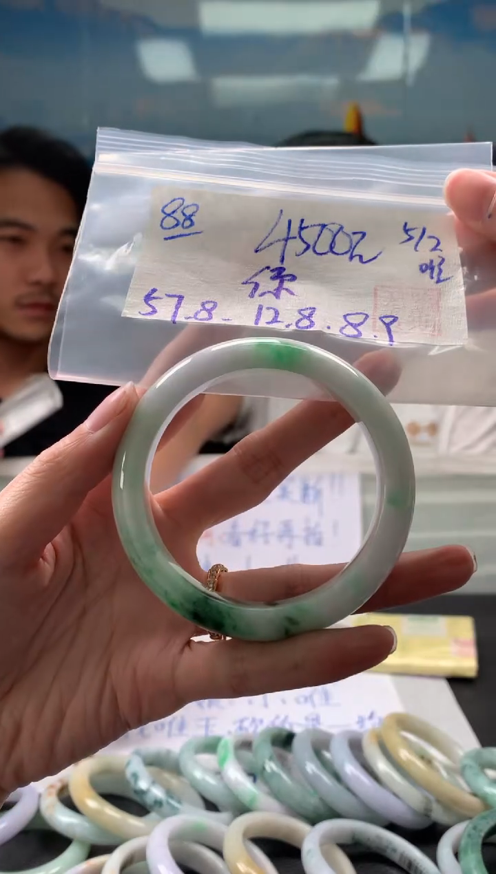 【闪购商品】翡翠手镯未镶嵌翡翠手镯 下单联系小耳机#88