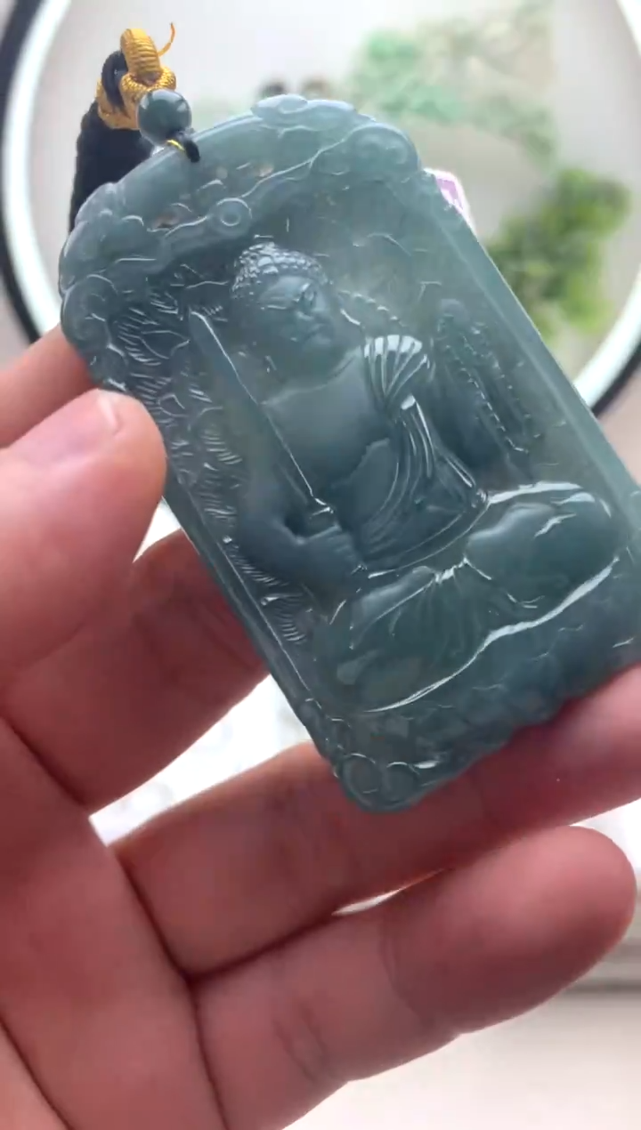 颈饰未镶嵌翡翠不动明王