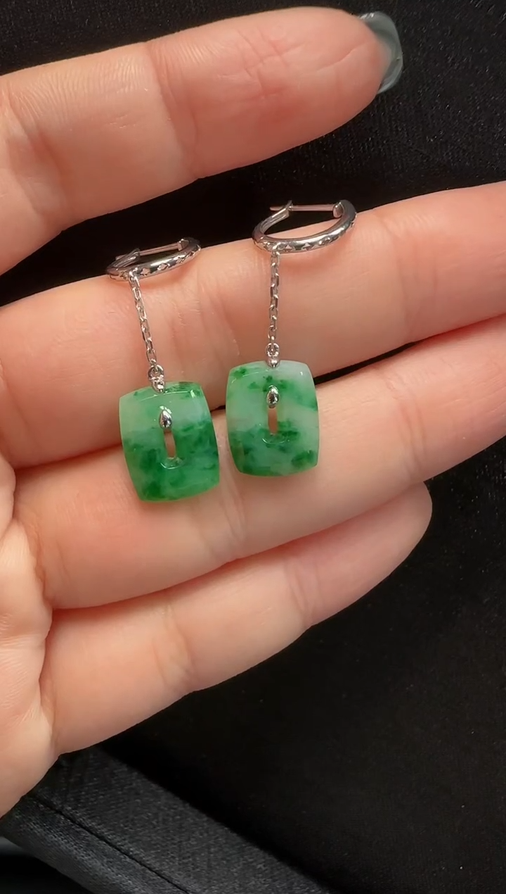 【闪购商品】翡翠耳饰18K金镶嵌56福贝