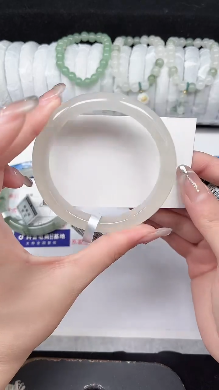 未镶嵌手镯石英质玉281-60/61