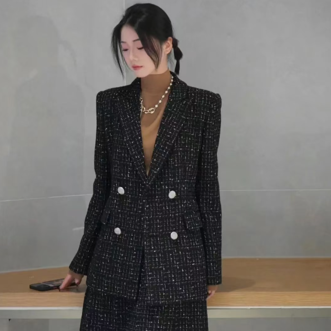 【商场同款】秋冬新款简约气质双排扣职业西装外套女1400616