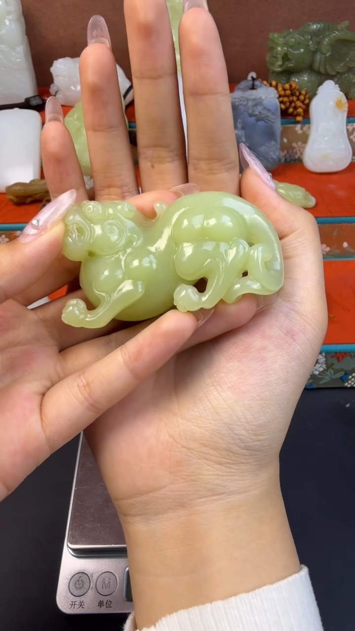 未镶嵌和田玉把件和田玉