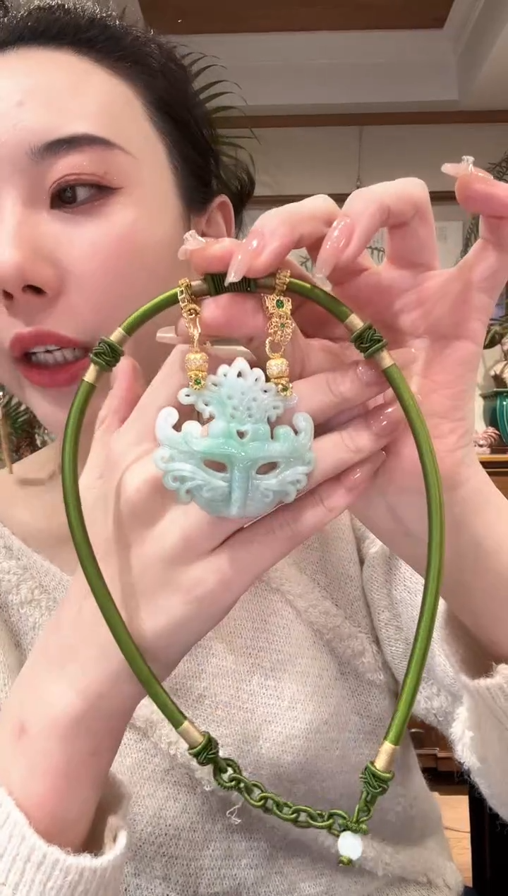 【闪购商品】翡翠颈饰未镶嵌国风