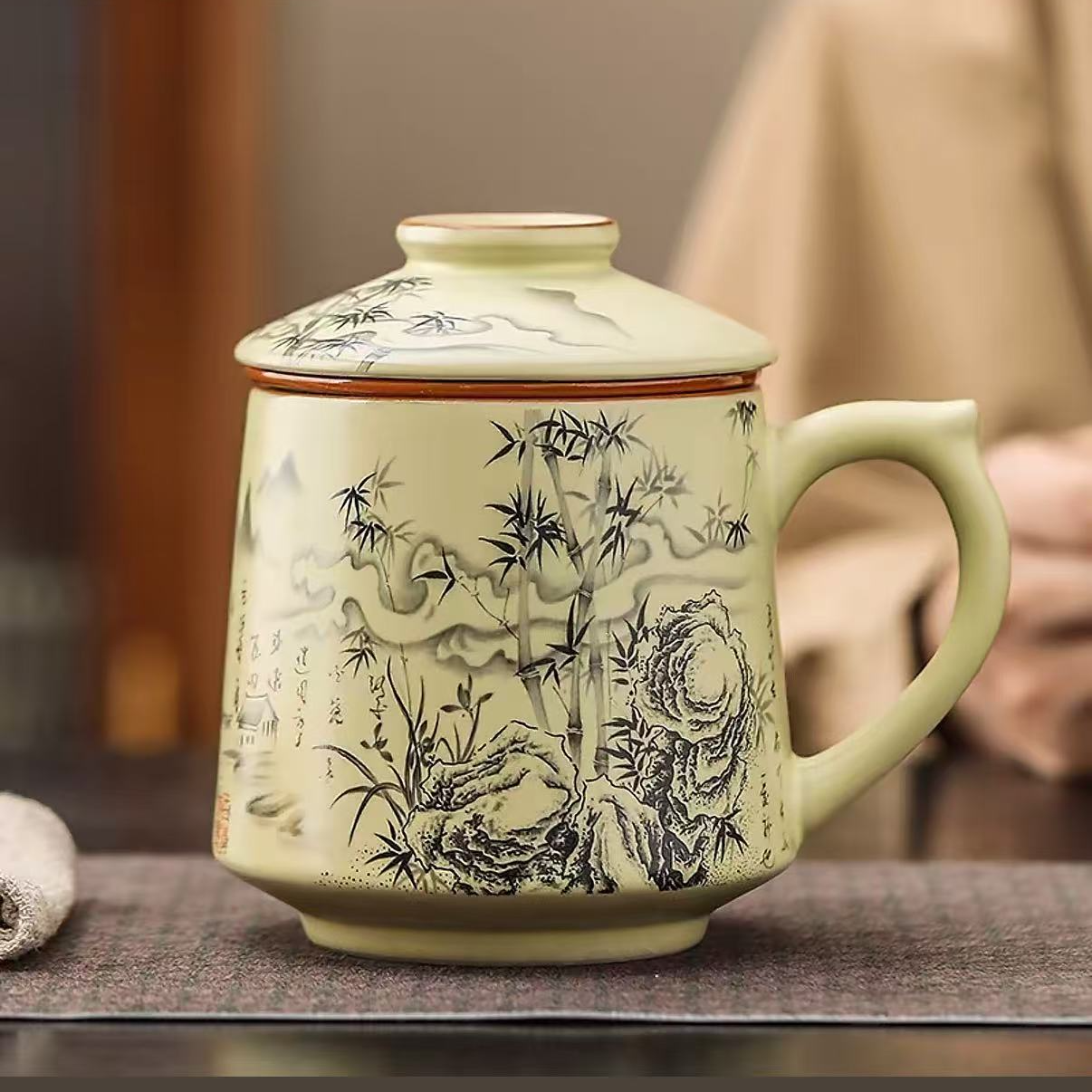 E76黄汝富竹办公杯