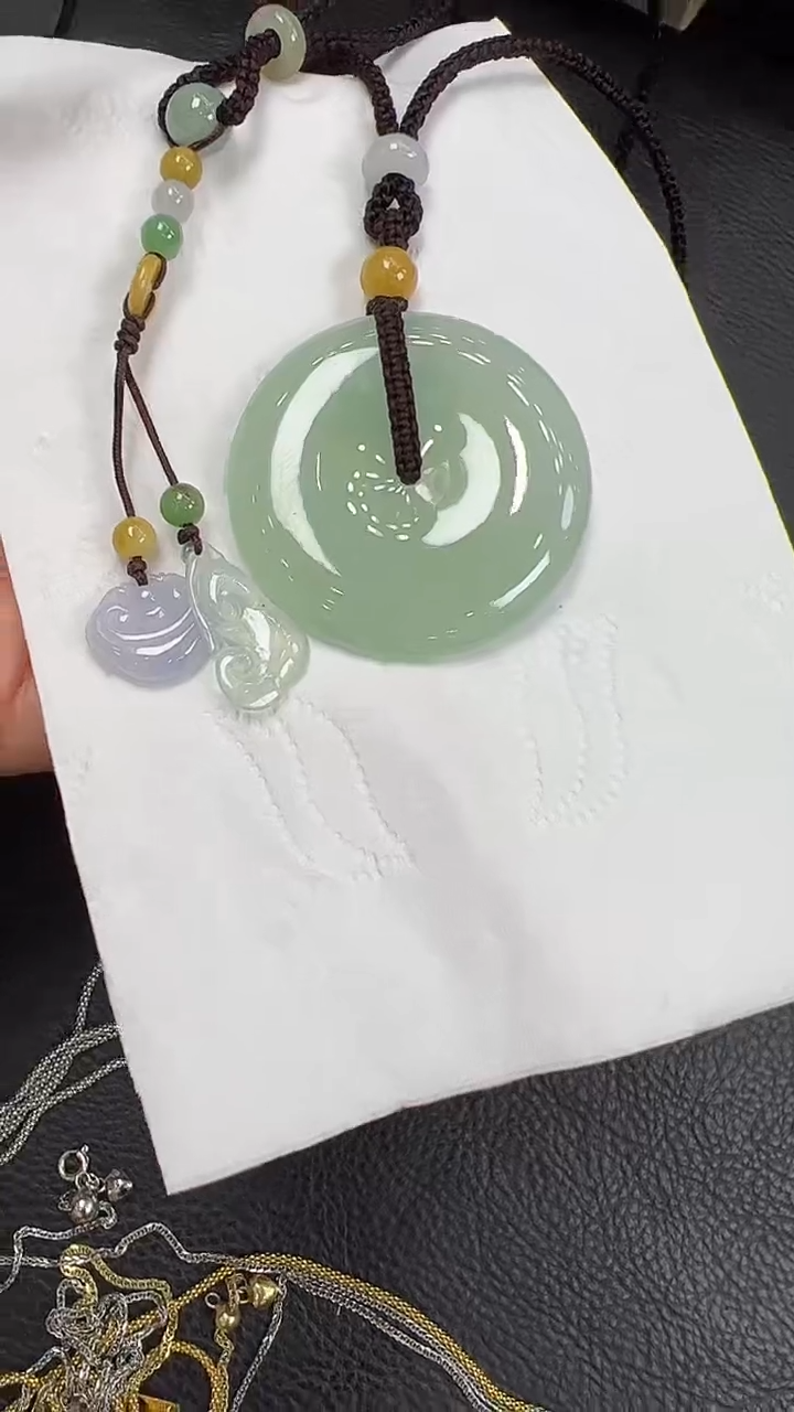 【闪购商品】翡翠挂件未镶嵌平安扣