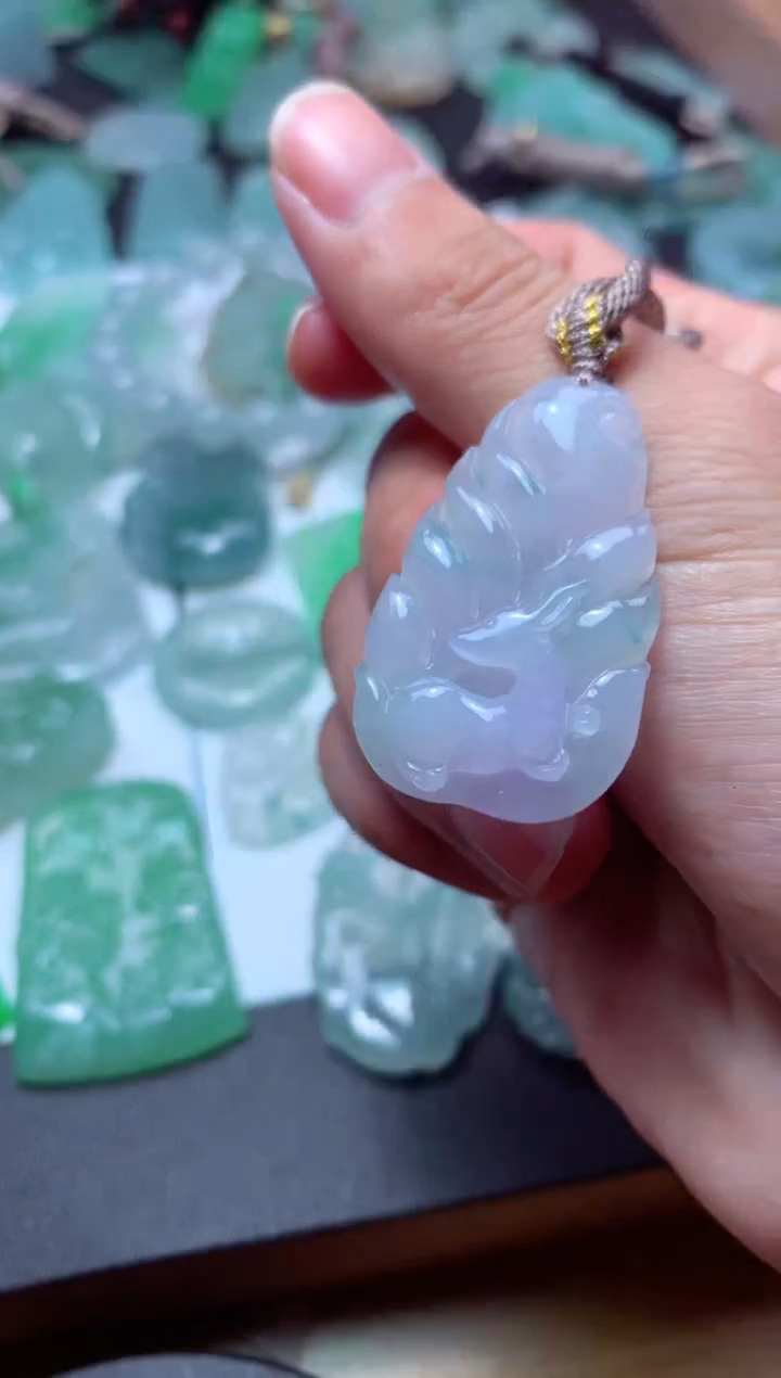 【闪购商品】翡翠颈饰未镶嵌天然翡翠