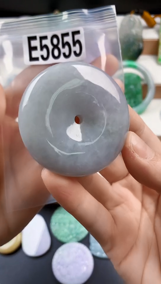 颈饰未镶嵌翡翠天然翡翠吊坠挂件