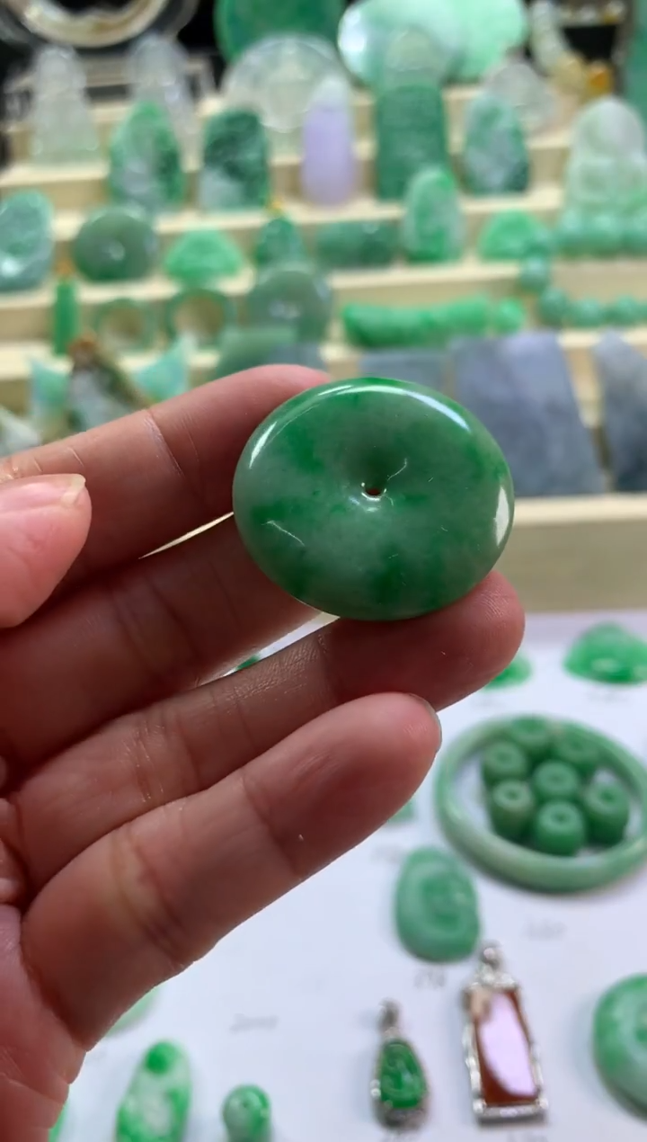 未镶嵌定制翡翠挂件