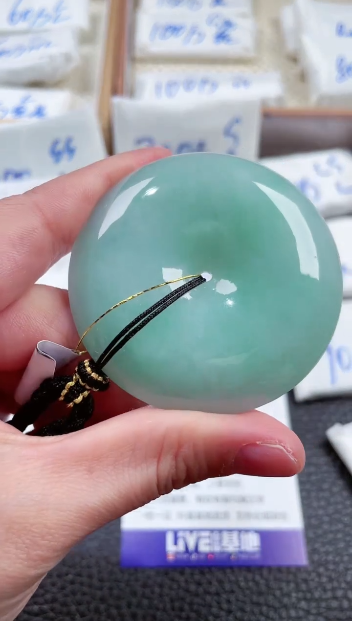 【闪购商品】翡翠颈饰未镶嵌000019665