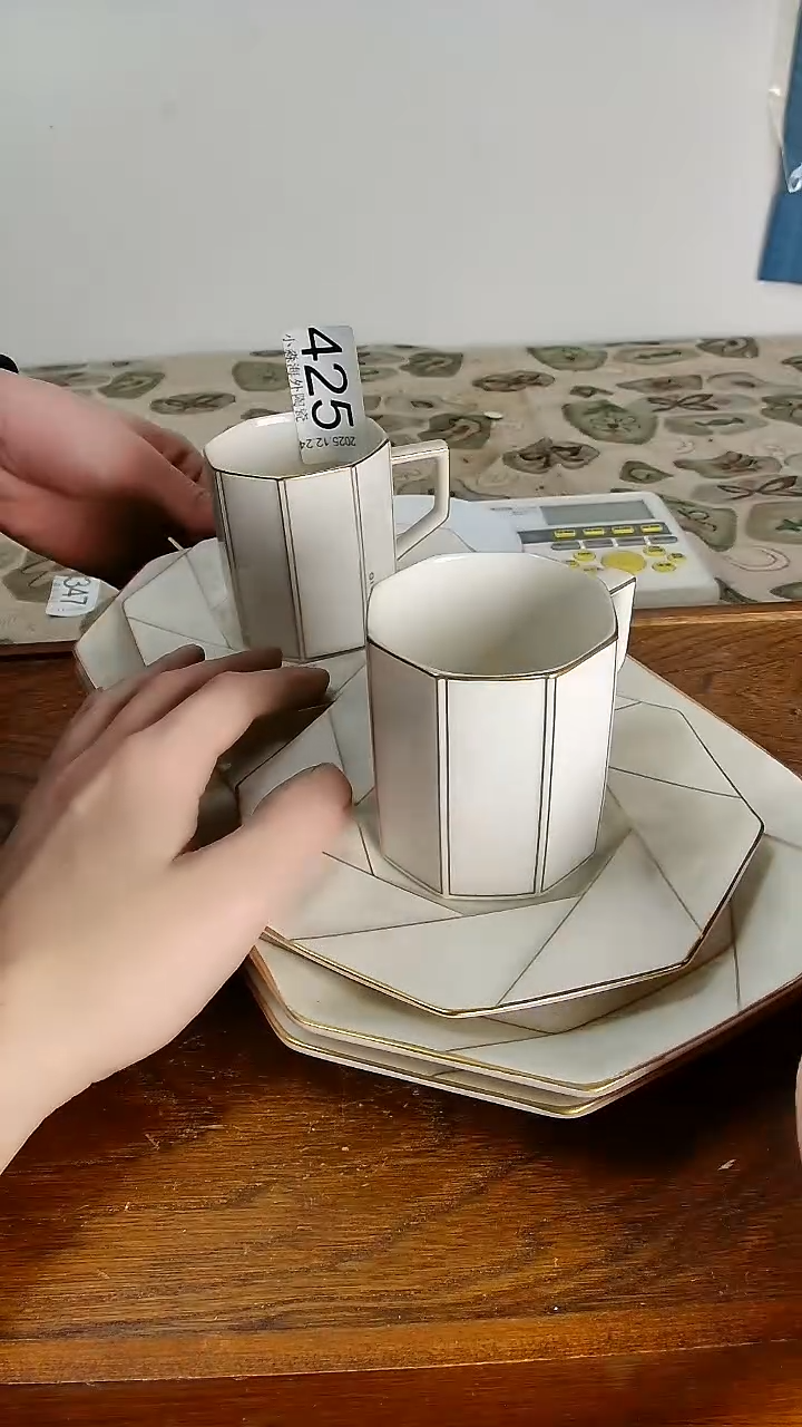 瓷片酸****?小淼海外陶瓷工艺品