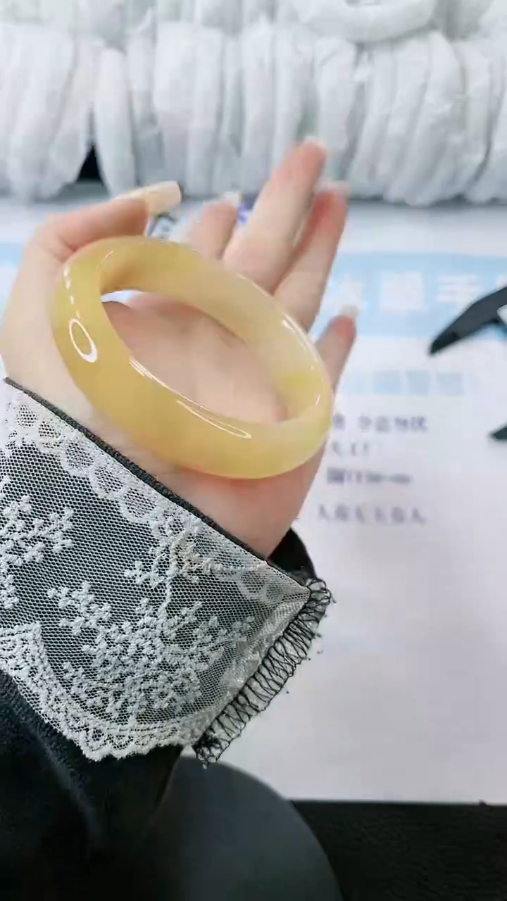 【闪购商品】石英质玉手镯未镶嵌 多样性发货V634