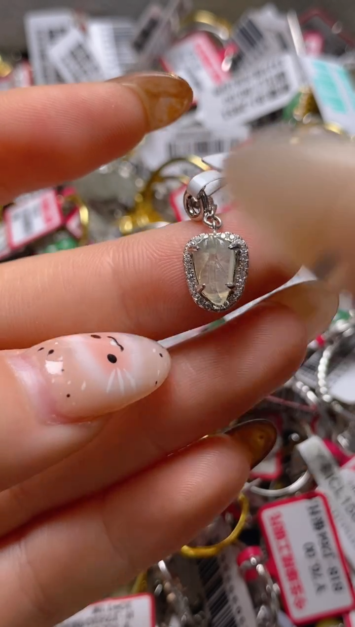 银S925镶嵌戒指翡翠百内无证书