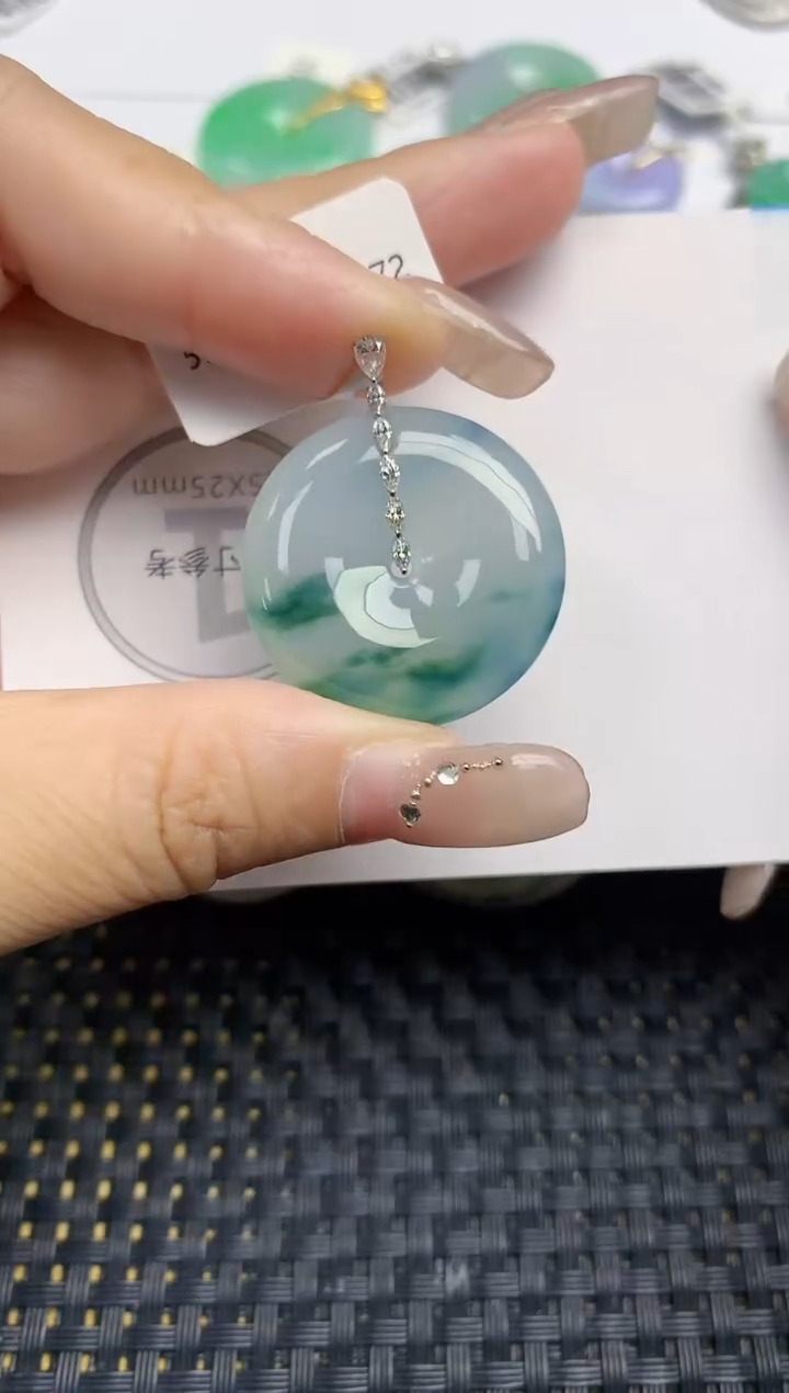 颈饰18K金镶嵌翡翠天然缅甸A货翡翠百元以上9元证书费自理1