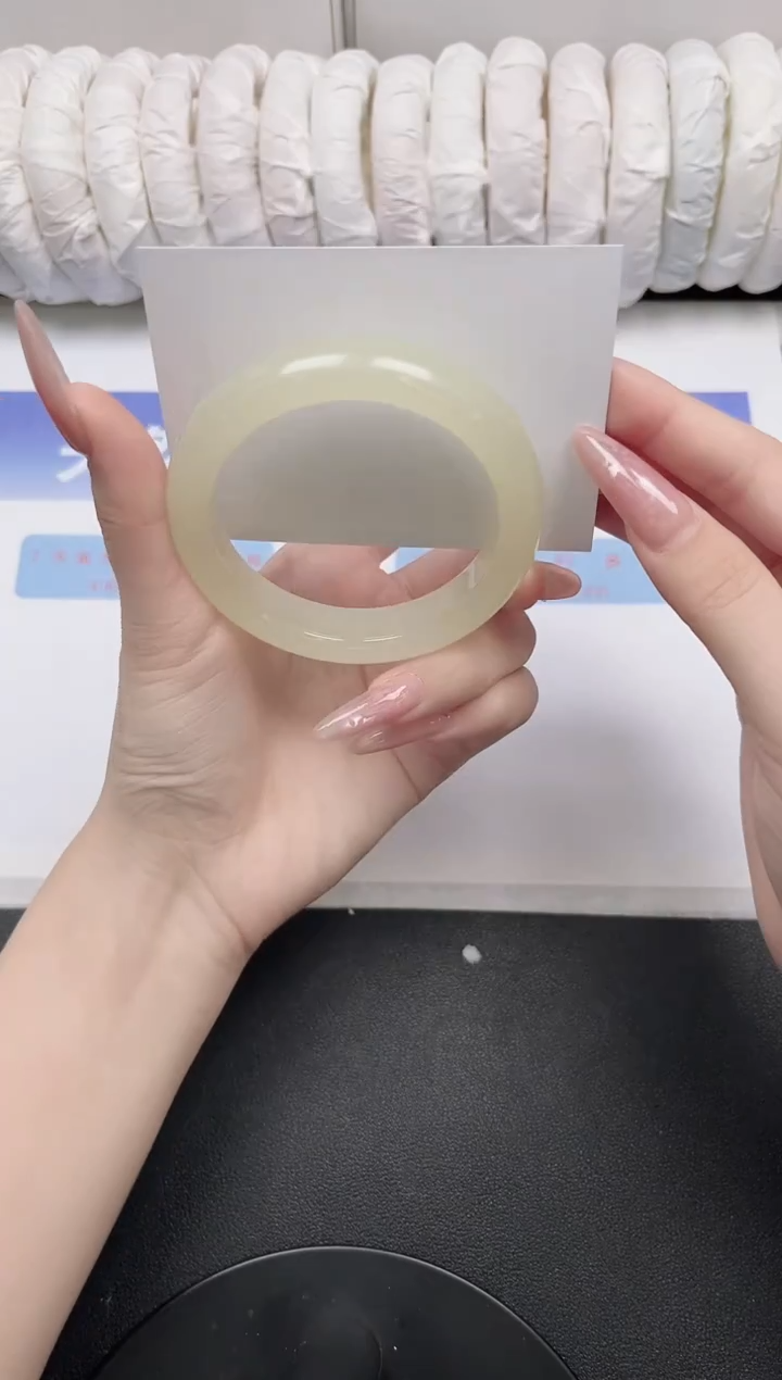 未镶嵌手镯石英质玉30-57