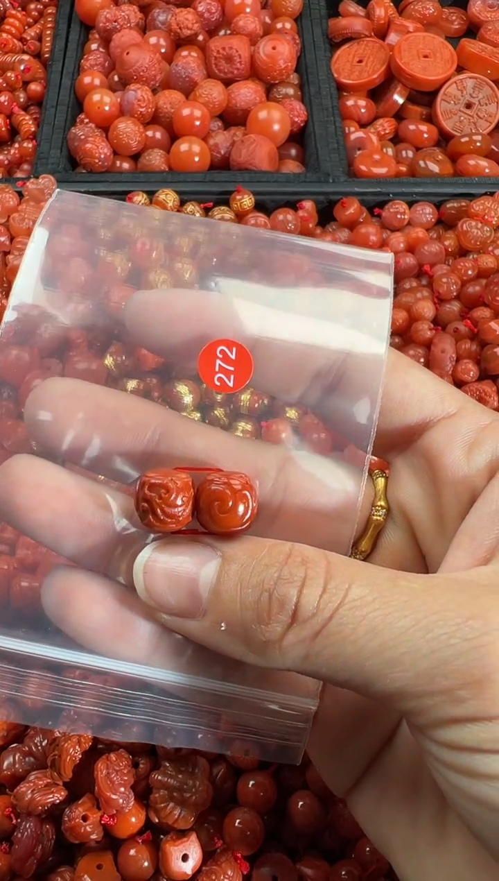 【闪购商品】南红玛瑙颈饰未镶嵌1