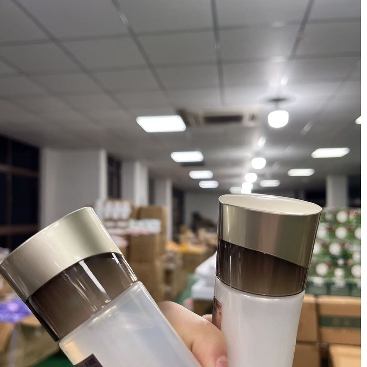 大佬来啦 黑金日本蕴能凝时水乳正装