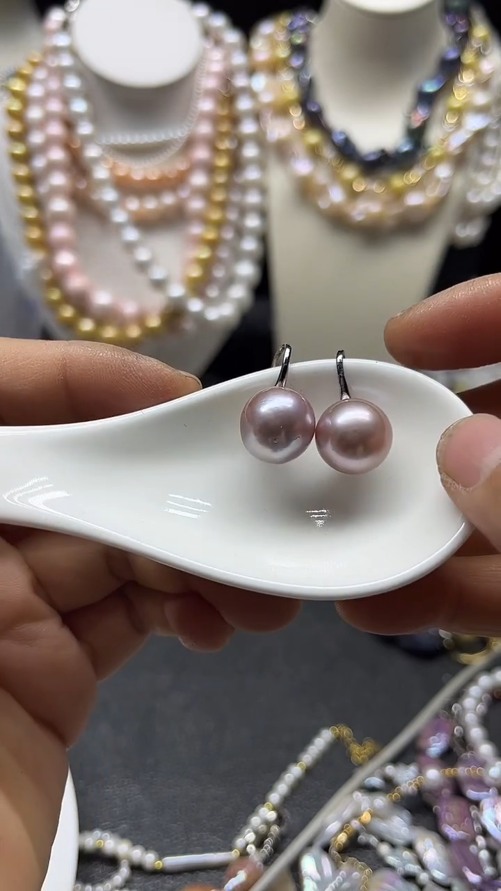 颈饰未镶嵌淡水珍珠多人