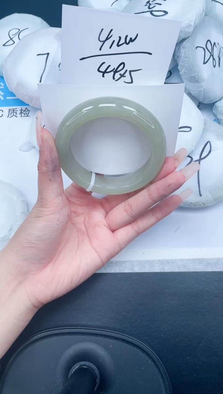 【闪购商品】和田玉（糖玉）手镯未镶嵌512-56