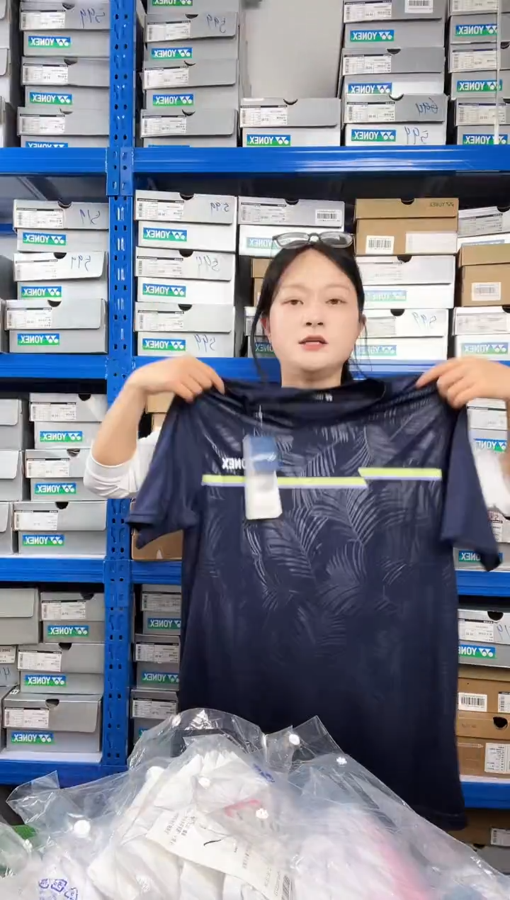 198号清仓衣服，不退不换！！男款M码