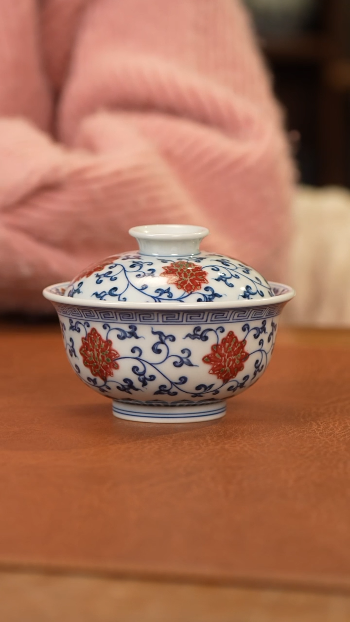【闪购商品】杯和然窑青花釉里红花卉盖碗