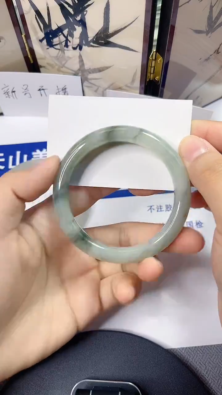 未镶嵌手镯石英质玉17-57/58