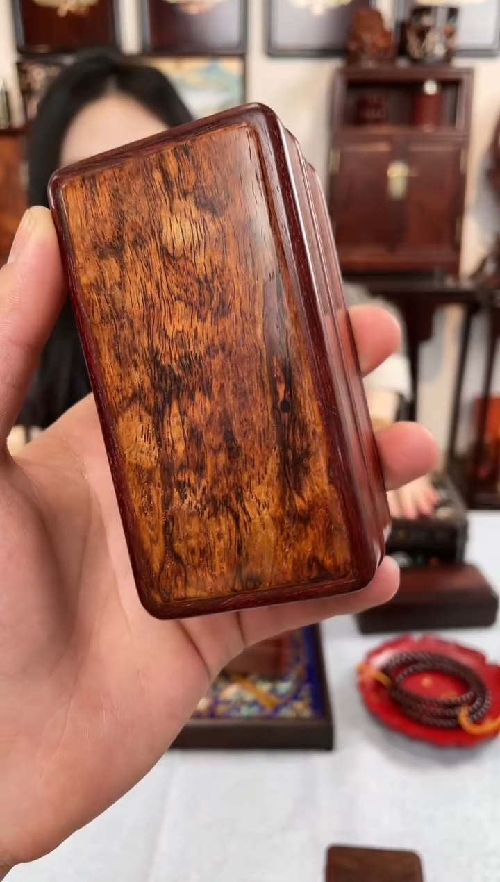 【闪购商品】紫檀木类成套家具镶嵌黄花梨面包盒