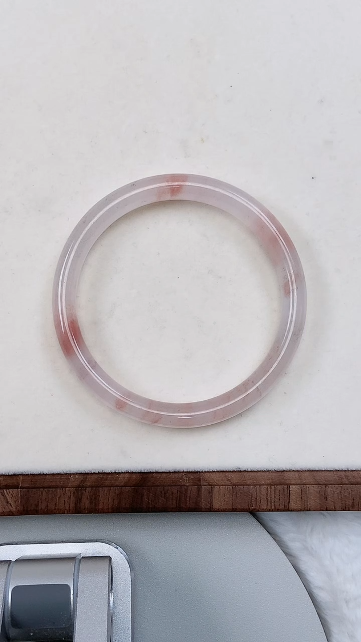 【闪购商品】石英质玉手镯未镶嵌开朗的西伯利亚