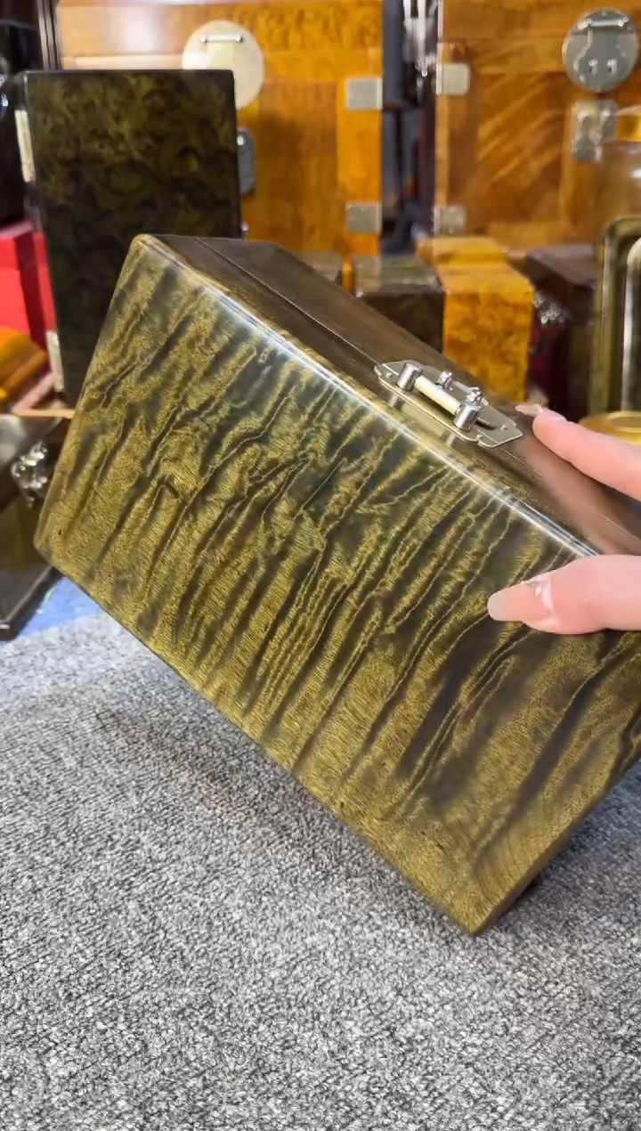 【闪购商品】乌木类成套家具精工精美大师作品首饰盒Y8