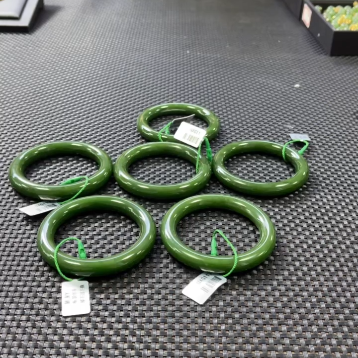 【老郑家】和田玉手镯一支 (多样性发1件)