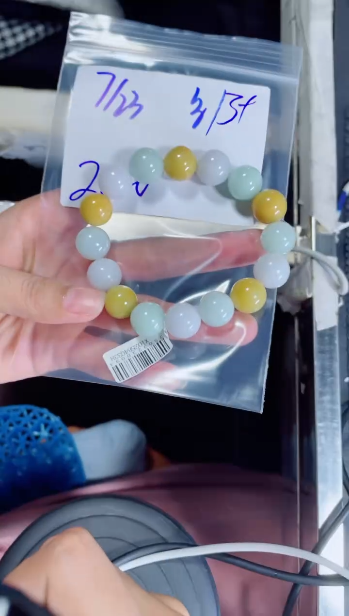 定制翡翠未镶嵌三**溪珠串