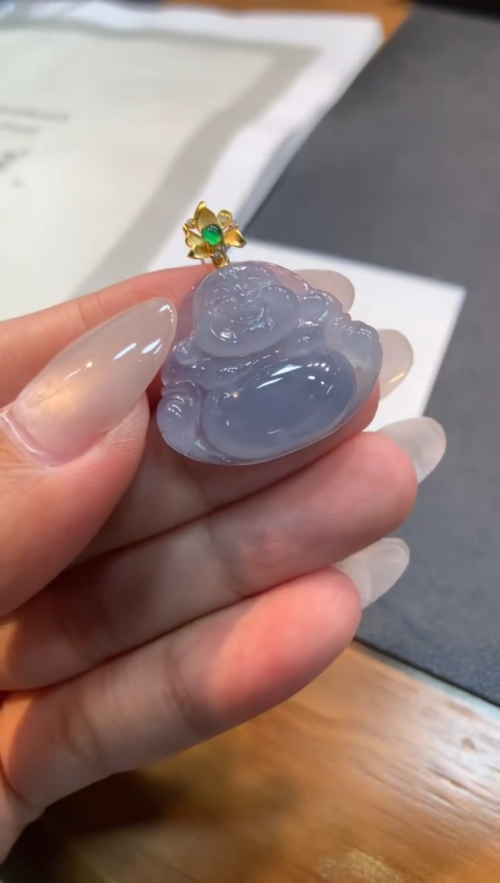 翡翠18K金镶嵌颈饰佛公