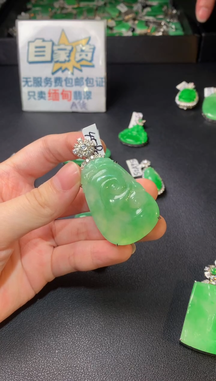 翡翠银S925镶嵌颈饰翡翠