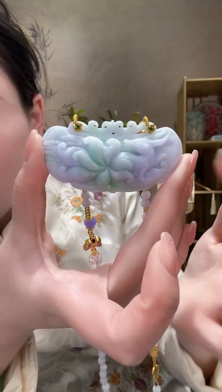 【闪购商品】翡翠颈饰未镶嵌吊坠