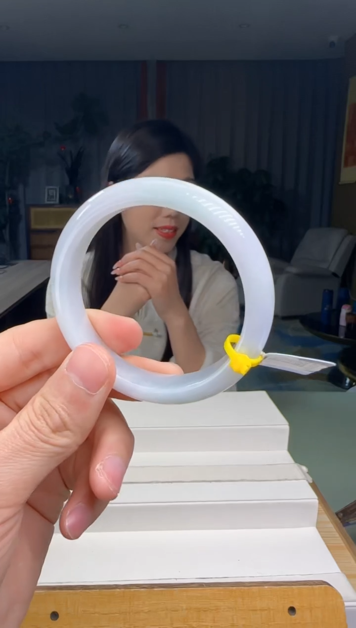 【闪购商品】翡翠手镯未镶嵌DY@@960Q3J13821