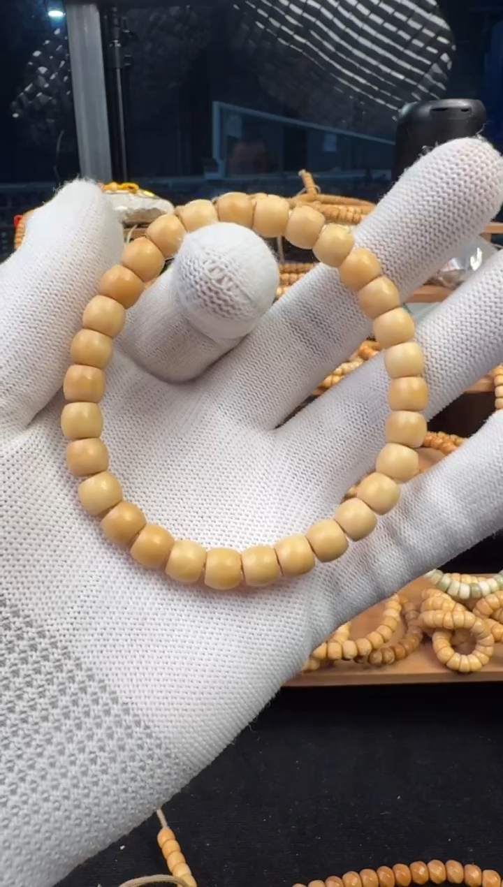 【闪购商品】菩提根/象牙果手串龙脊菩提鼓珠单圈卡8*7无月有钥匙孔