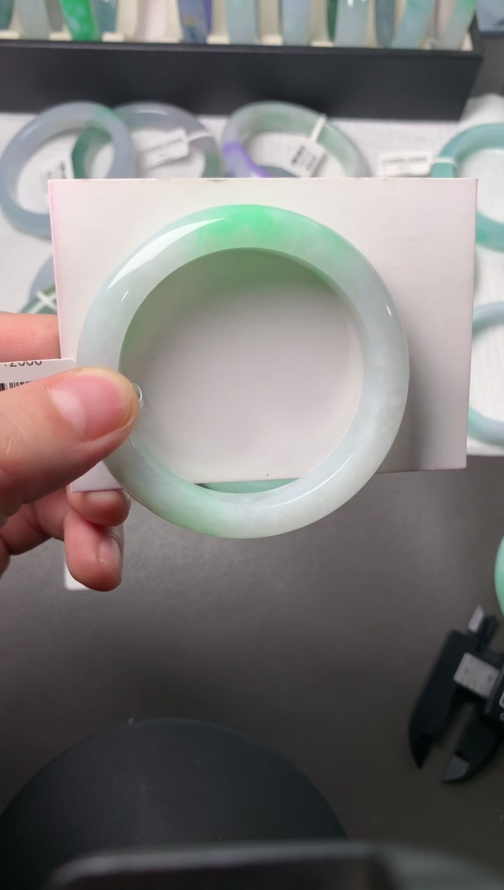 【闪购商品】翡翠手镯未镶嵌53.3*12.5*8.3