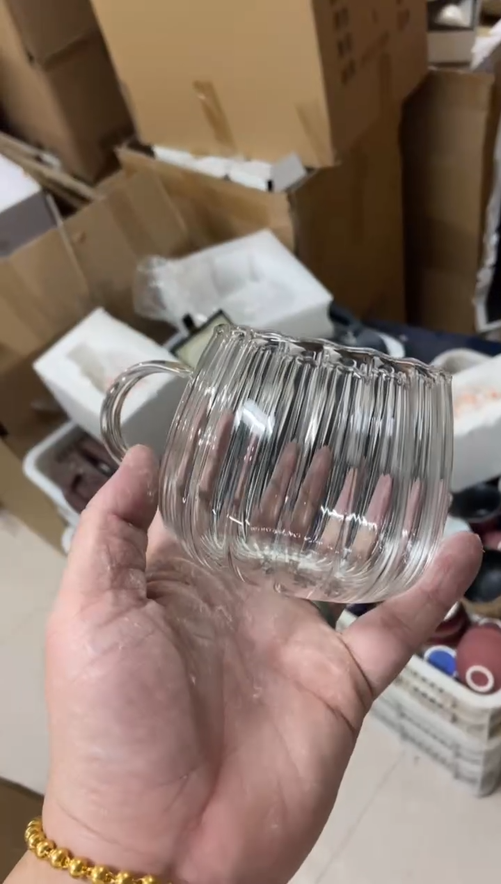 杯子瓷无运费险不带礼盒略有瑕疵有点脏介意勿拍