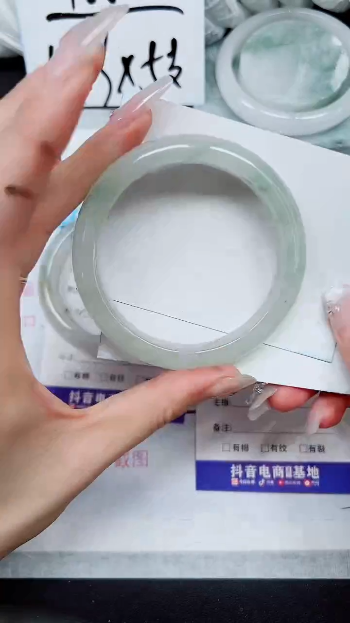 【闪购商品】石英质玉手镯未镶嵌A242-59`60`61`