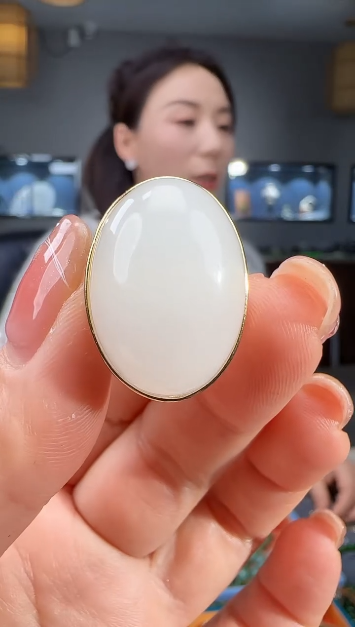 银S925镶嵌戒指和田玉1