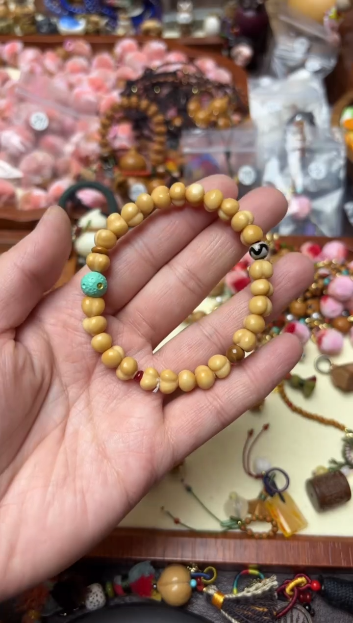 手串白玉菩提龙脊小桃子