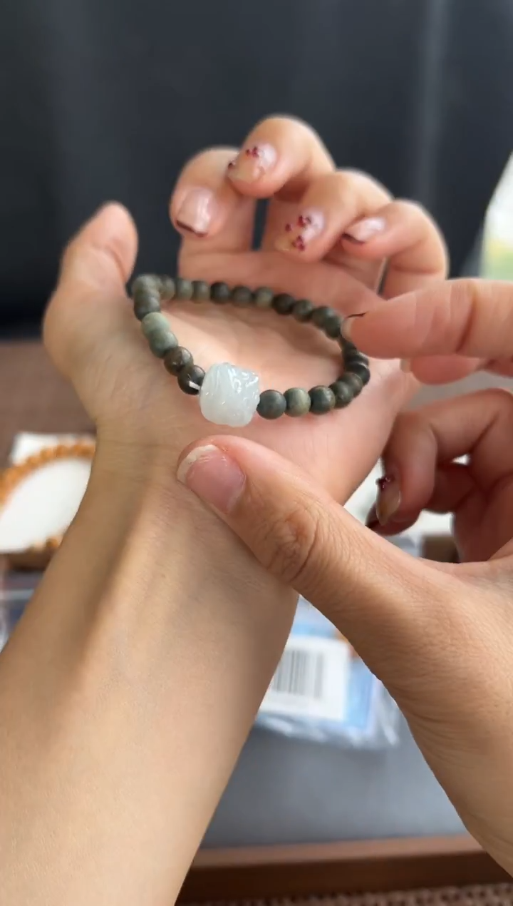 颈饰未镶嵌翡翠809买断