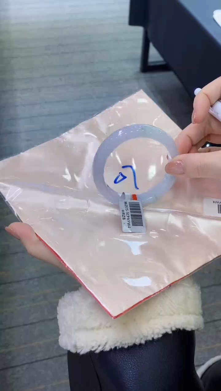 【闪购商品】翡翠手镯未镶嵌11111111111111