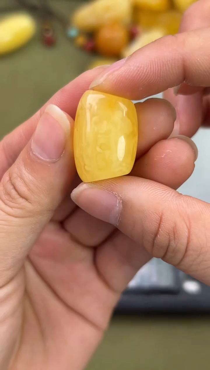 裸石琥珀未镶嵌琥珀蜜蜡吊坠